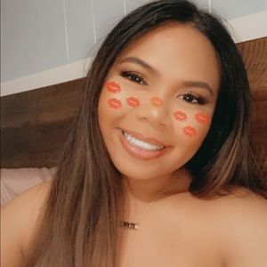 Meet your Posher, Kimberly joy